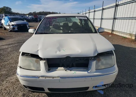2005 Volkswagen Jetta Gls Tdi from USA, damaged, VIN 3VWSR69M55M039482